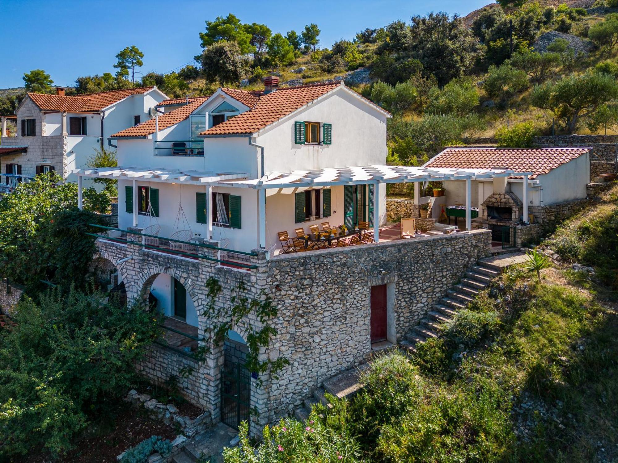 Vila Tudor Bobovisca Екстер'єр фото