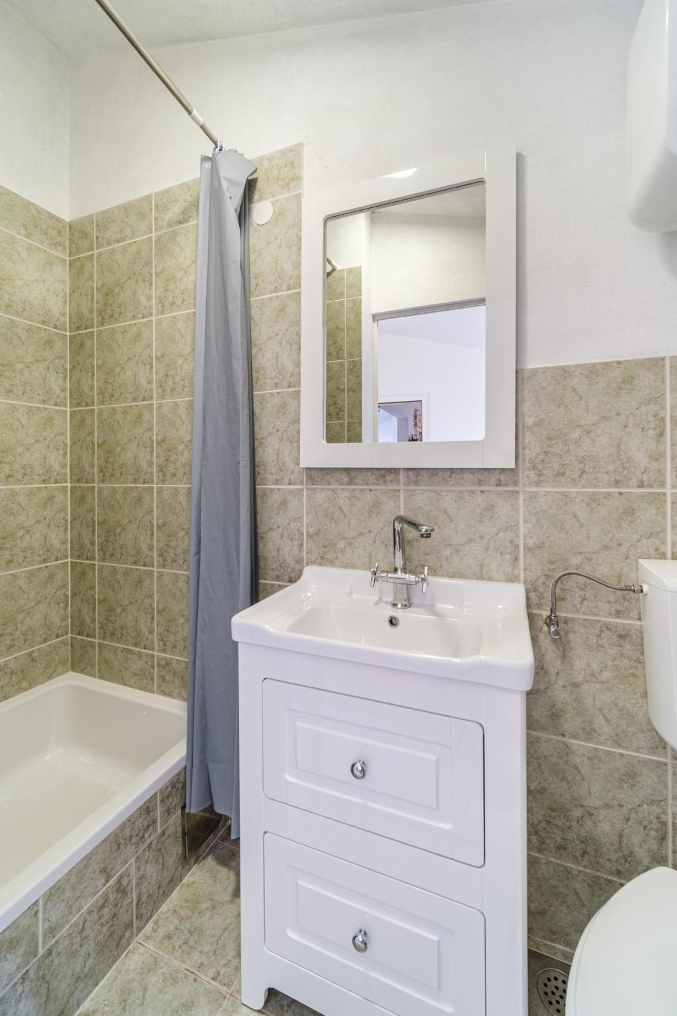 Vila Tudor Bobovisca Екстер'єр фото