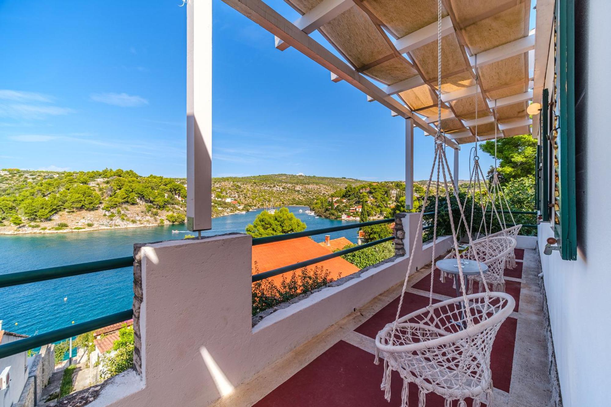 Vila Tudor Bobovisca Екстер'єр фото