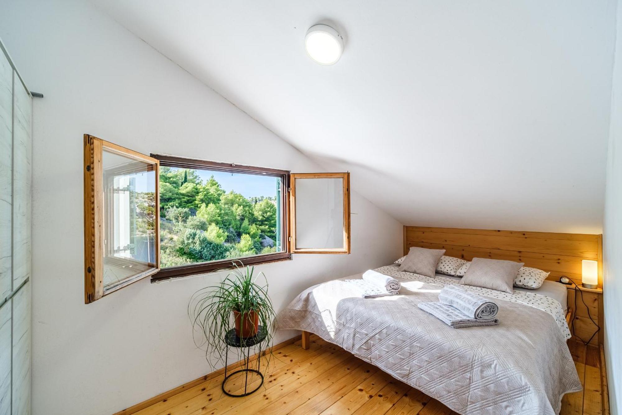 Vila Tudor Bobovisca Екстер'єр фото