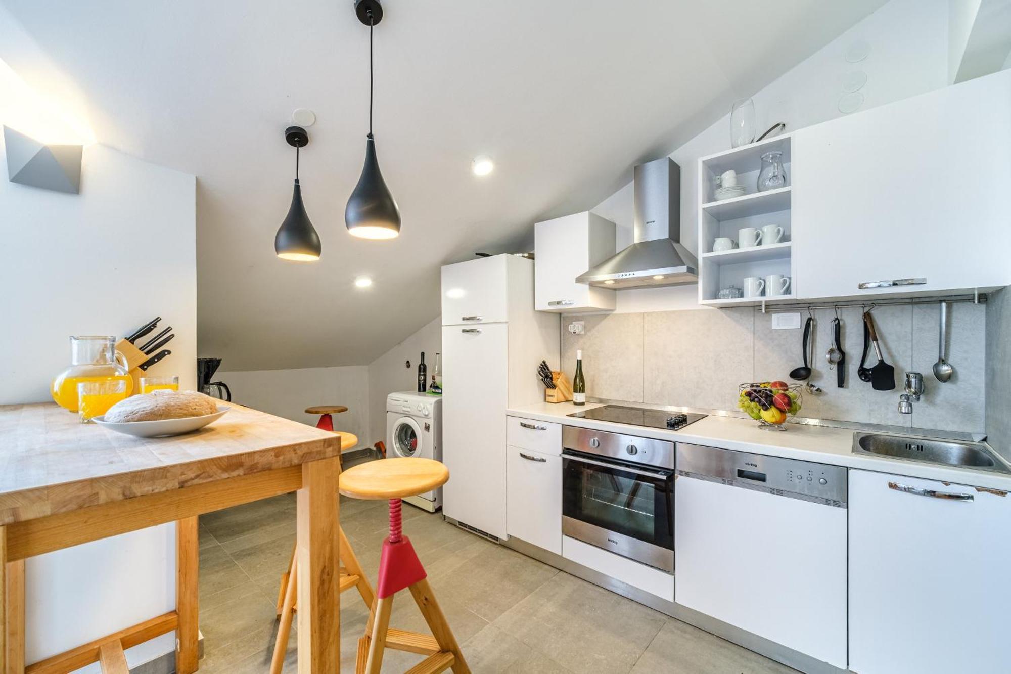 Vila Tudor Bobovisca Екстер'єр фото