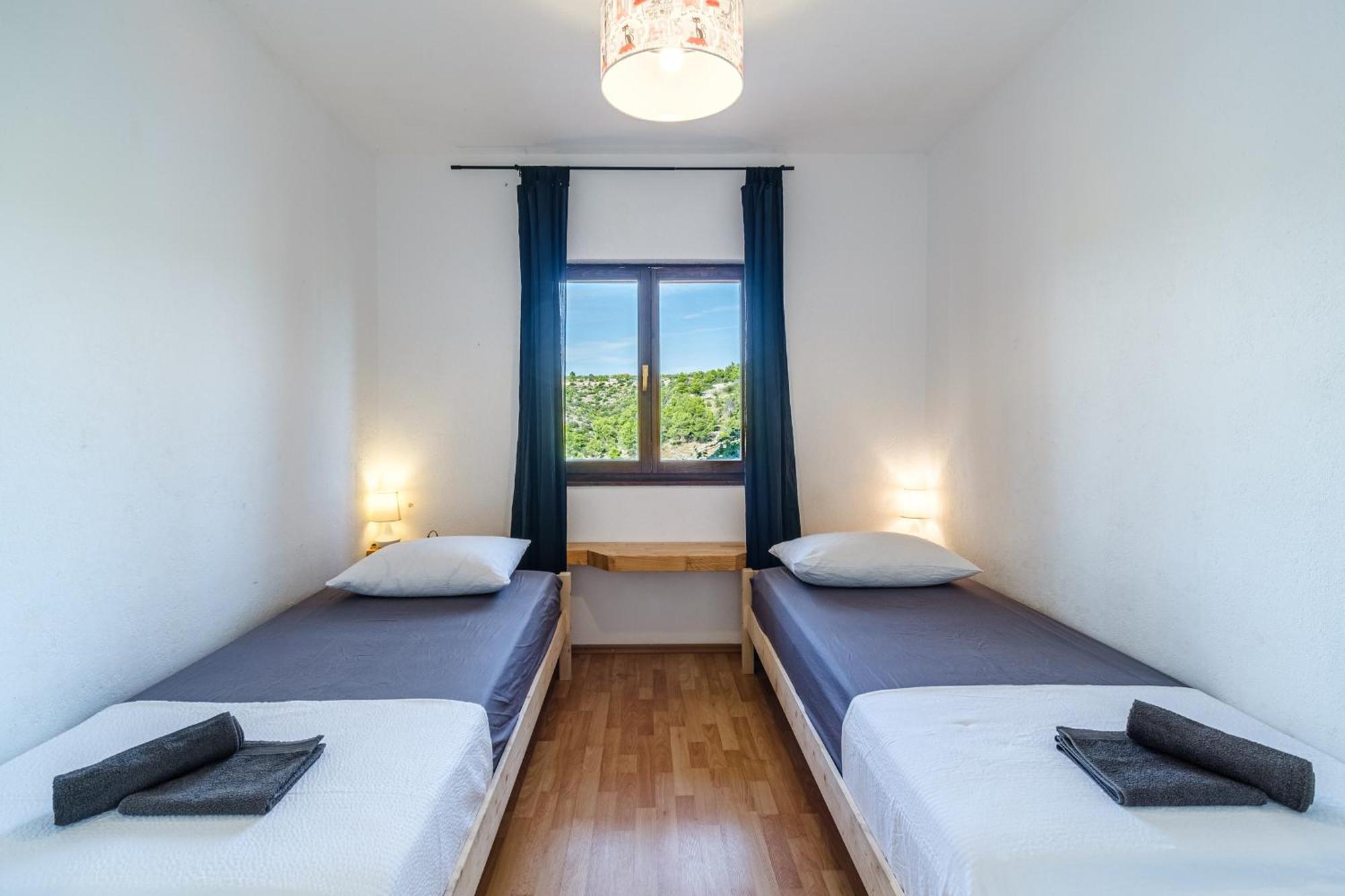 Vila Tudor Bobovisca Екстер'єр фото